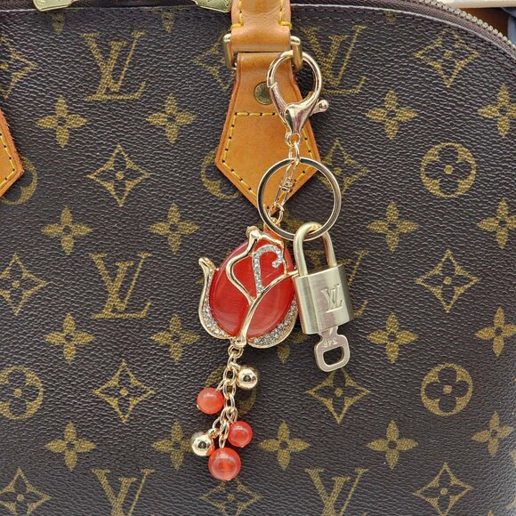 Authentic Louis Vuitton Lock & Key with unbranded Bagcharm, Keycharm, Keychain - Picture 1 of 7